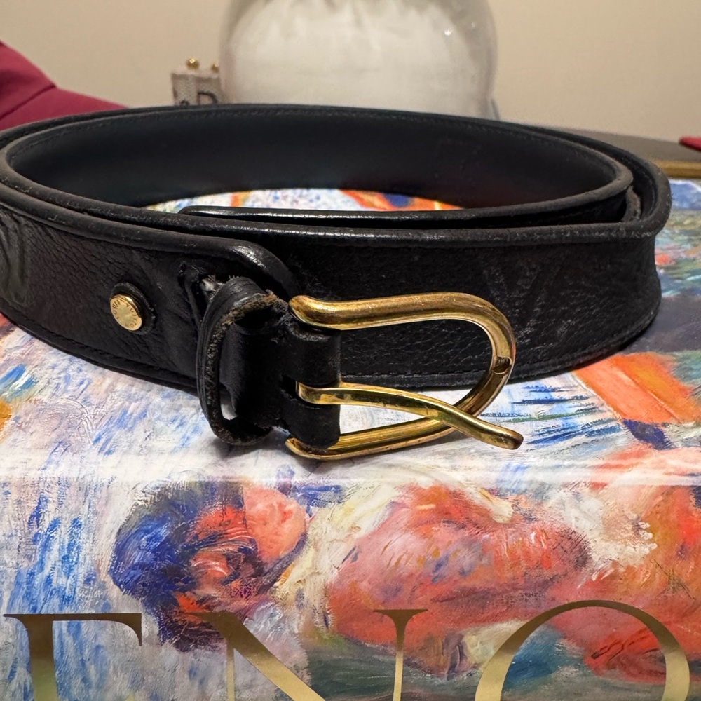 Louis Vuitton Empreinte navy blue belt.